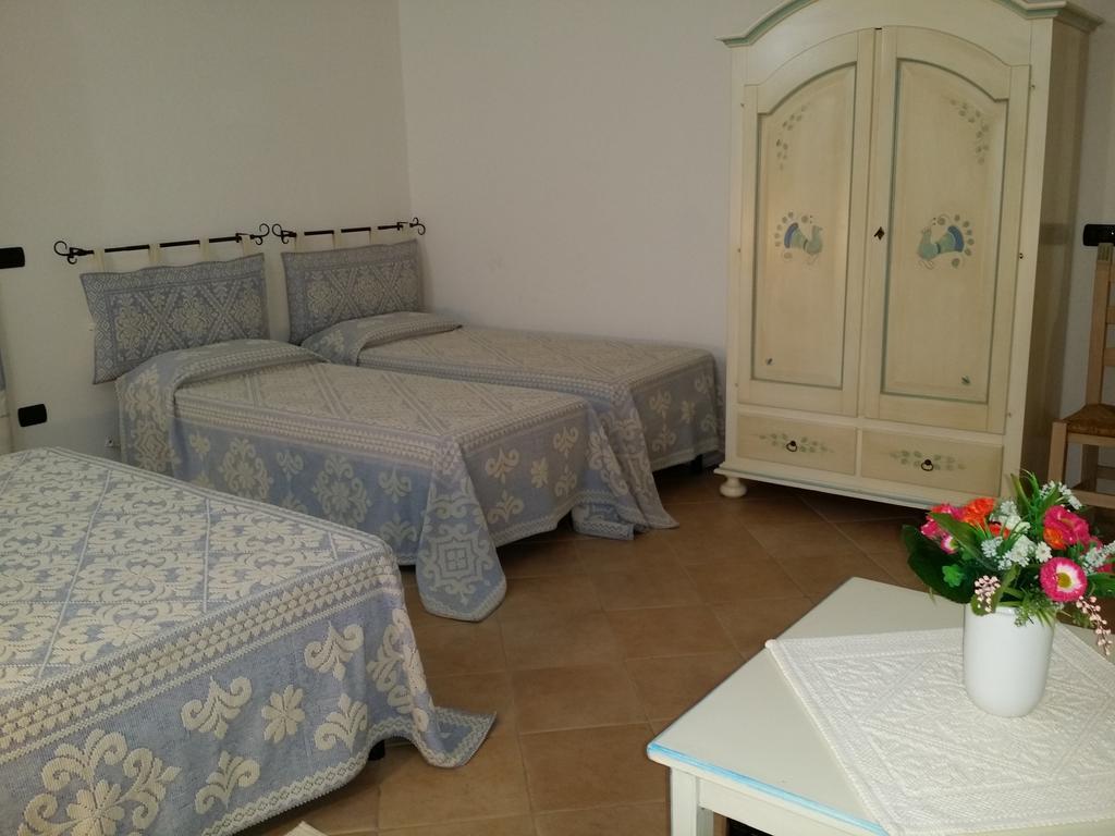Bed & Breakfast Mare Isole La Maddalena  Exterior photo